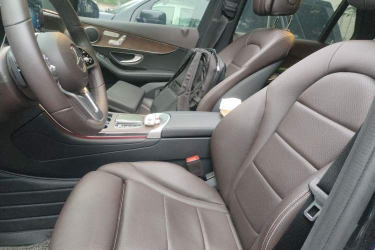Used Mercedes-Benz GLC 2022 Second Facelift GLC 260 L 4MATIC Luxury Edition Left Front Seat