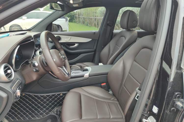 Used Mercedes-Benz GLC 2022 Second Facelift GLC 260 L 4MATIC Dynamic Edition Left Front Seat