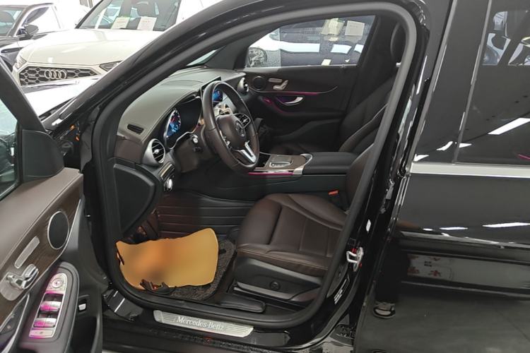 Used Mercedes-Benz GLC 2022 Refreshed GLC 300 L 4MATIC Dynamic Edition Prestige Version Left Front Seat