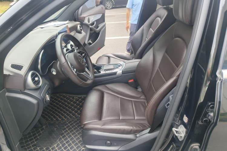 Used Mercedes-Benz GLC 2022 Refreshed GLC 260 L 4MATIC Dynamic Edition Left Front Seat