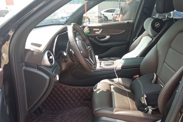 Used Mercedes-Benz GLC 2022 Second Facelift GLC 260 L 4MATIC Luxury Edition Left Front Seat