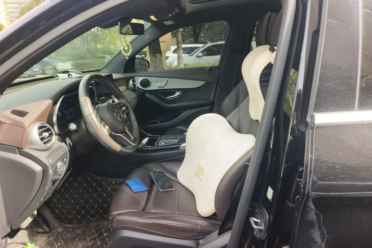 Used Mercedes-Benz GLC 2022 Facelifted GLC 260 L 4MATIC Dynamic Edition Left Front Seat