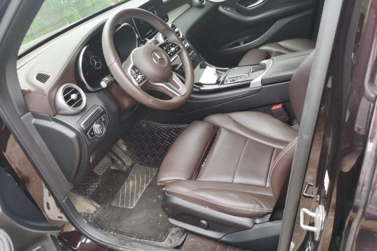 Used Mercedes-Benz GLC 2022 Refreshed GLC 260 L 4MATIC Dynamic Edition Left Front Seat