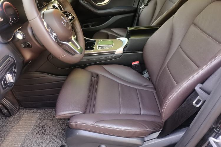 Used Mercedes-Benz GLC 2022 Second Facelift GLC 260 L 4MATIC Luxury Edition Left Front Seat