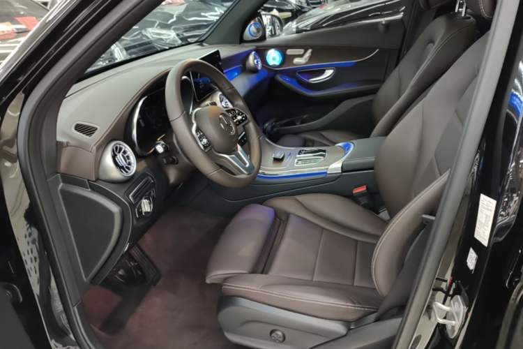 Used Mercedes-Benz GLC 2022 Refreshed GLC 300 L 4MATIC Dynamic Edition Prestige Version Left Front Seat