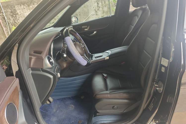 Used Mercedes-Benz GLC 2022 Second Facelift GLC 300 L 4MATIC Luxury Edition Left Front Seat