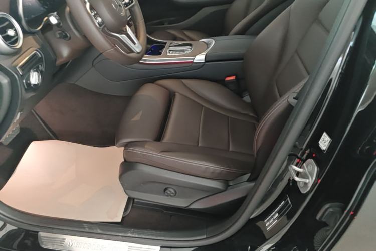 Used Mercedes-Benz GLC 2022 Refreshed GLC 300 L 4MATIC Dynamic Edition Prestige Version Left Front Seat