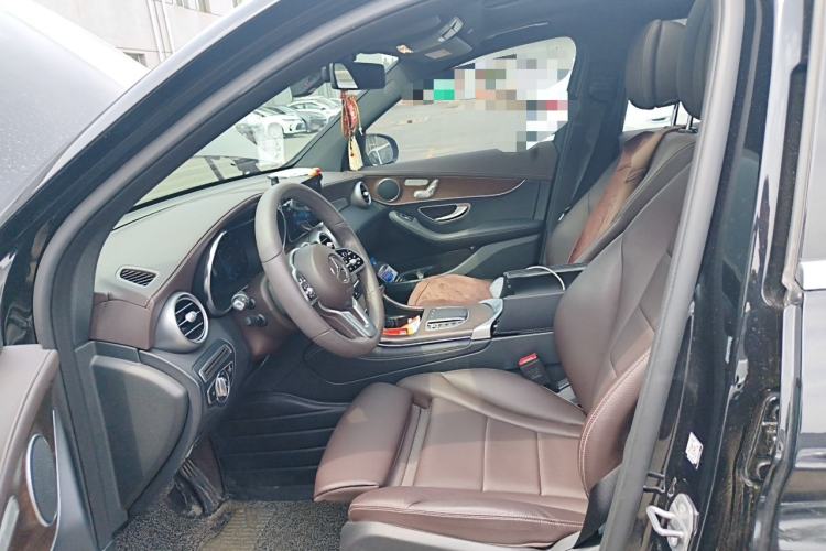 Used Mercedes-Benz GLC 2022 Second Facelift GLC 260 L 4MATIC Luxury Edition Left Front Seat