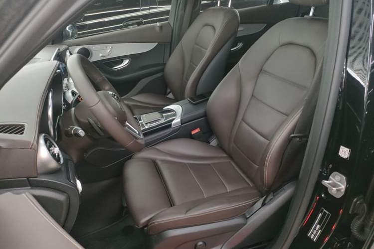 Used Mercedes-Benz GLC 2022 Refreshed GLC 260 L 4MATIC Dynamic Edition Left Front Seat