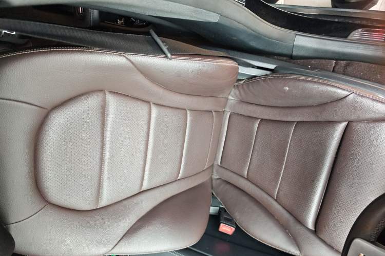 Used Mercedes-Benz GLC 2022 GLC 260 L 4MATIC Luxury Model Left Front Seat