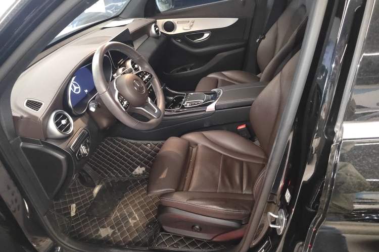 Used Mercedes-Benz GLC 2022 Facelifted GLC 260 L 4MATIC Dynamic Edition Left Front Seat