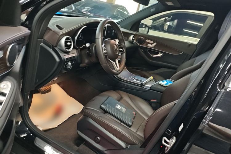 Used Mercedes-Benz GLC 2022 Refreshed GLC 300 L 4MATIC Dynamic Edition Prestige Version Left Front Seat