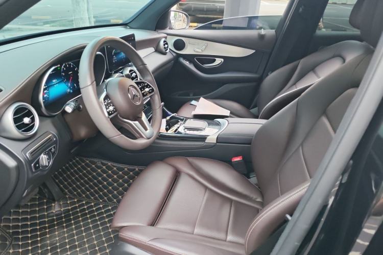 Used Mercedes-Benz GLC 2022 Second Facelift GLC 260 L 4MATIC Dynamic Edition Left Front Seat