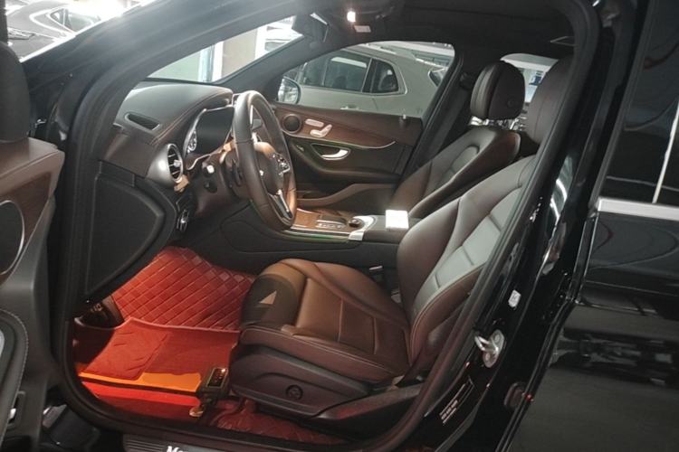 Used Mercedes-Benz GLC 2022 Refreshed GLC 300 L 4MATIC Dynamic Edition Prestige Version Left Front Seat