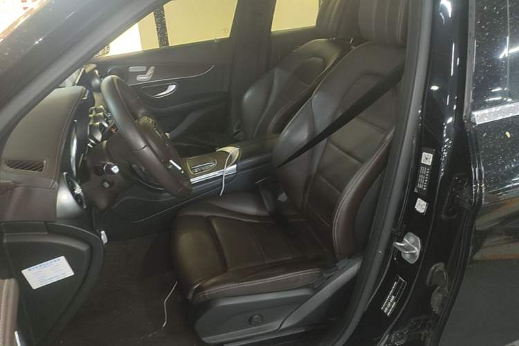 Used Mercedes-Benz GLC 2022 Refreshed GLC 300 L 4MATIC Dynamic Edition Left Front Seat