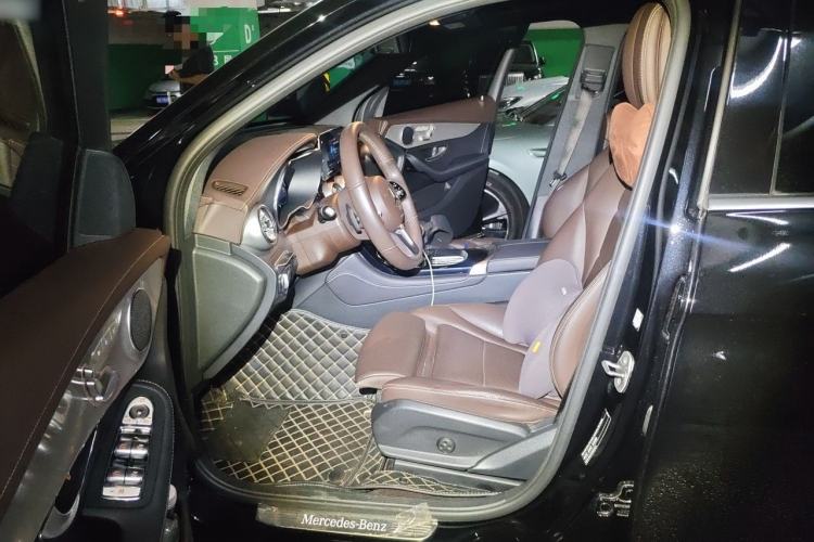 Used Mercedes-Benz GLC 2022 Refreshed GLC 260 L 4MATIC Dynamic Edition Left Front Seat
