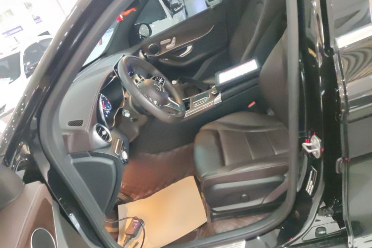 Used Mercedes-Benz GLC 2022 Refreshed GLC 300 L 4MATIC Dynamic Edition Prestige Version Left Front Seat