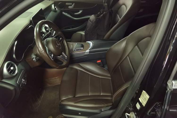 Used Mercedes-Benz GLC 2022 Second Facelift GLC 260 L 4MATIC Luxury Edition Left Front Seat