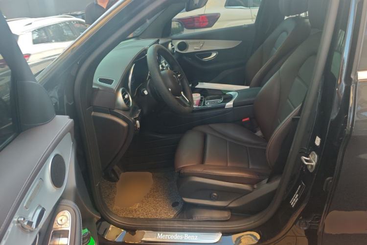 Used Mercedes-Benz GLC 2022 Facelifted GLC 260 L 4MATIC Dynamic Edition Left Front Seat