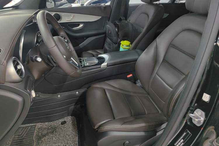 Used Mercedes-Benz GLC 2022 Facelifted GLC 260 L 4MATIC Dynamic Edition Left Front Seat