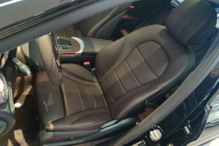 Used Mercedes-Benz GLC 2022 Refreshed GLC 300 L 4MATIC Dynamic Edition Left Front Seat
