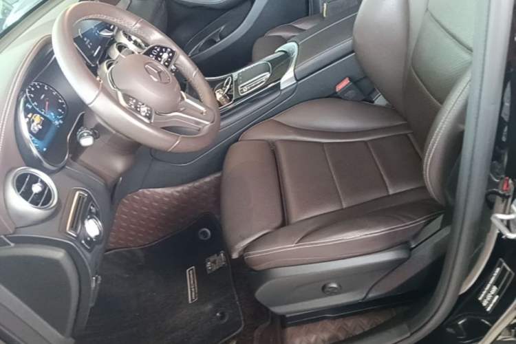 Used Mercedes-Benz GLC 2022 Facelifted GLC 260 L 4MATIC Dynamic Edition Left Front Seat