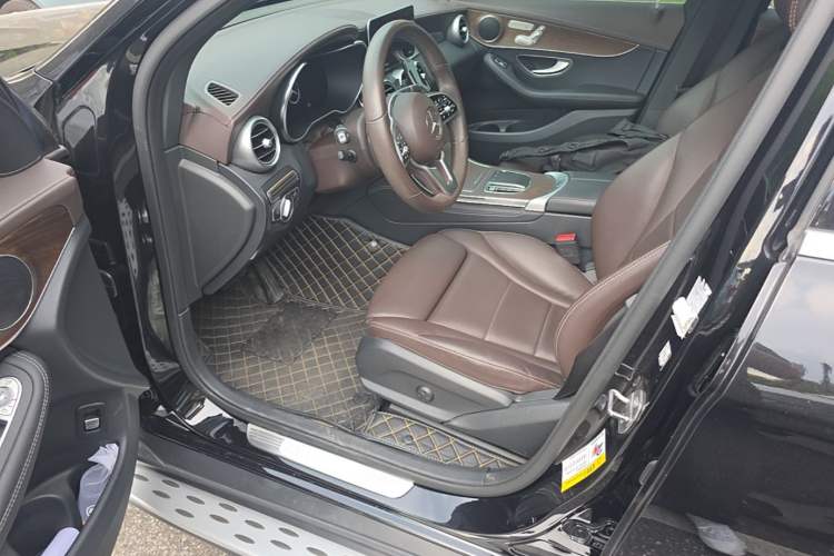 Used Mercedes-Benz GLC 2022 GLC 260 L 4MATIC Luxury Model Left Front Seat