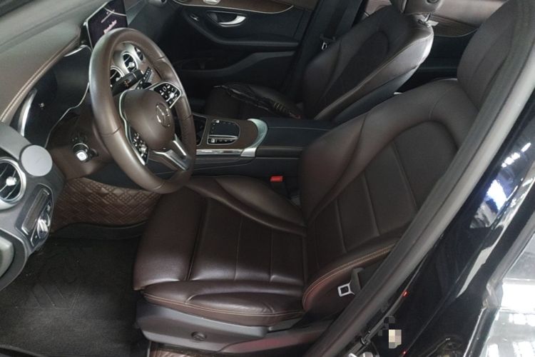 Used Mercedes-Benz GLC 2022 Facelift GLC 260 L 4MATIC Luxury Edition Left Front Seat