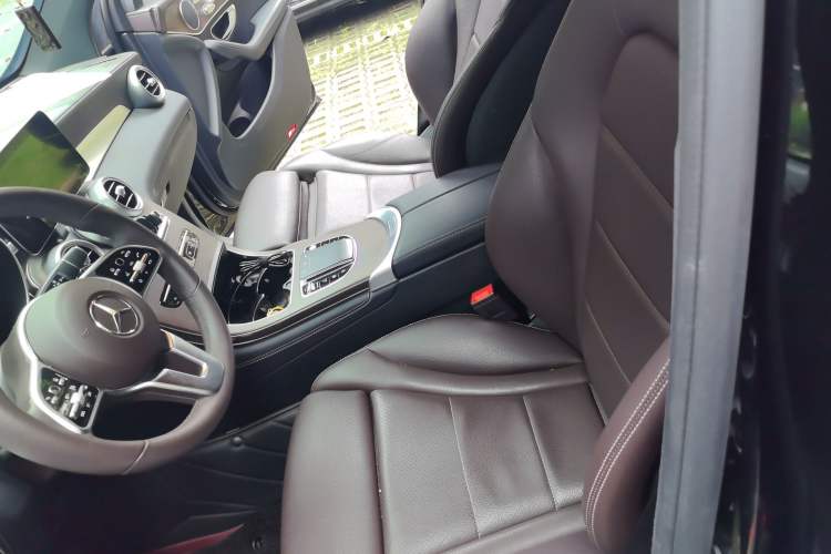 Used Mercedes-Benz GLC 2022 Refreshed GLC 300 L 4MATIC Dynamic Edition Left Front Seat