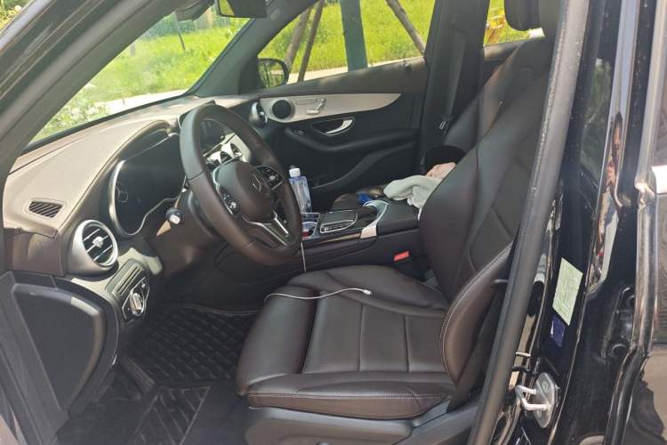 Used Mercedes-Benz GLC 2022 Refreshed GLC 260 L 4MATIC Dynamic Edition Left Front Seat