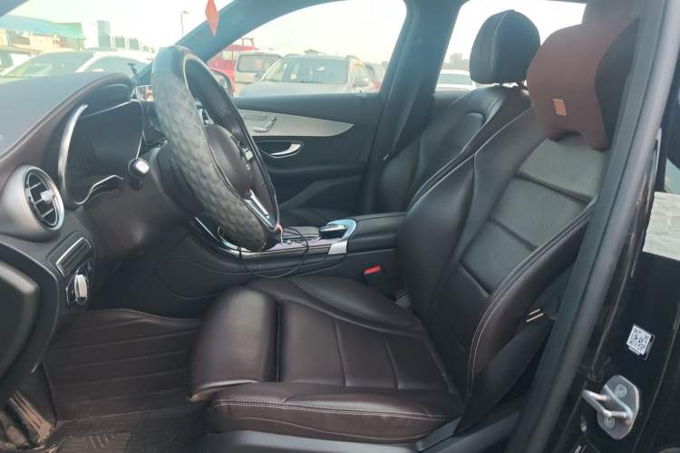 Used Mercedes-Benz GLC 2022 Facelifted GLC 260 L 4MATIC Dynamic Edition Left Front Seat