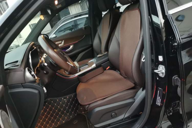 Used Mercedes-Benz GLC 2022 Refreshed GLC 300 L 4MATIC Dynamic Edition Prestige Version Left Front Seat