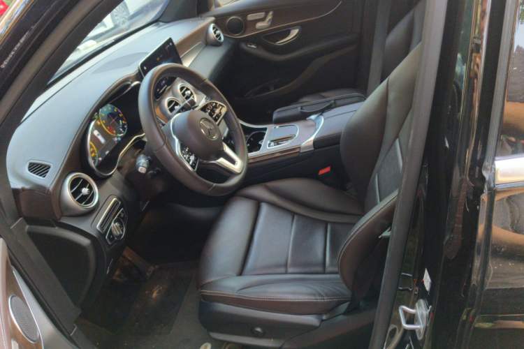 Used Mercedes-Benz GLC 2022 Refreshed GLC 300 L 4MATIC Dynamic Edition Prestige Version Left Front Seat