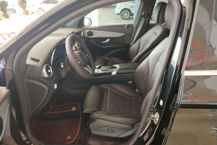 Used Mercedes-Benz GLC 2022 Refreshed GLC 260 L 4MATIC Dynamic Edition Left Front Seat