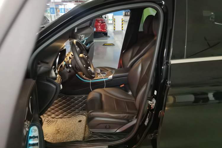 Used Mercedes-Benz GLC 2022 GLC 300 L 4MATIC Dynamic Edition Prestige Model Left Front Seat
