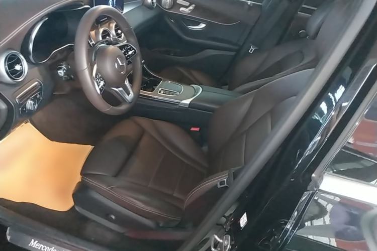 Used Mercedes-Benz GLC 2022 GLC 300 L 4MATIC Dynamic Model Left Front Seat