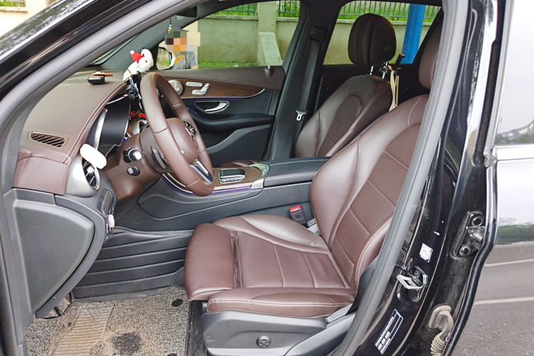 Used Mercedes-Benz GLC 2022 GLC 260 L 4MATIC Luxury Model Left Front Seat