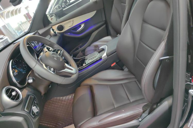 Used Mercedes-Benz GLC 2022 Refreshed GLC 260 L 4MATIC Dynamic Edition Left Front Seat