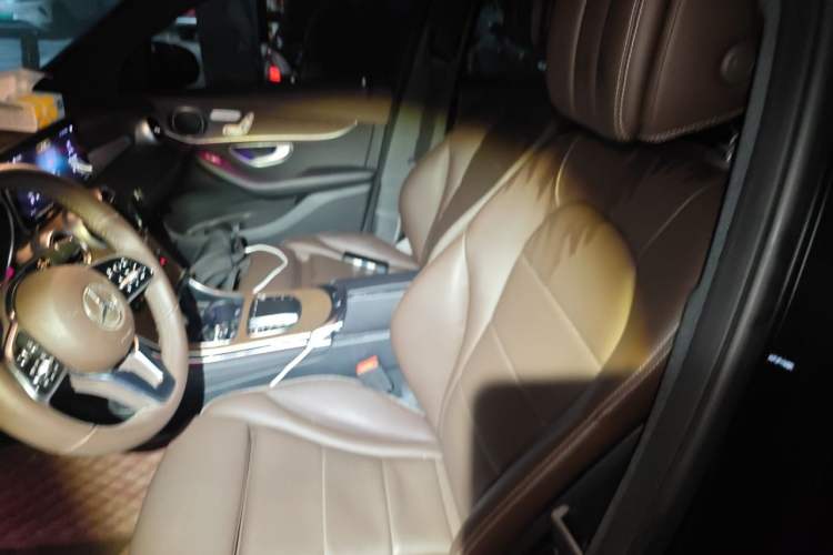 Used Mercedes-Benz GLC 2022 Refreshed GLC 300 L 4MATIC Dynamic Edition Prestige Version Left Front Seat