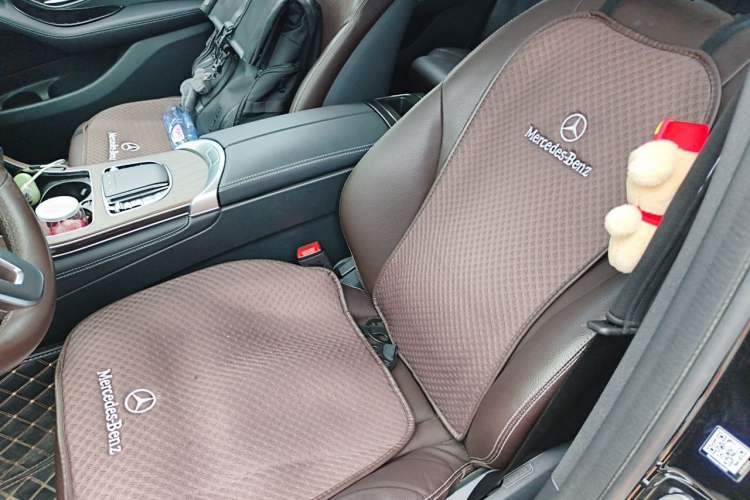 Used Mercedes-Benz GLC 2022 Second Facelift GLC 260 L 4MATIC Luxury Edition Left Front Seat