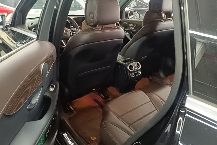 Used Mercedes-Benz GLC 2022 Facelift GLC 300 L 4MATIC Luxury Edition Left Front Seat