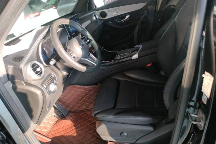 Used Mercedes-Benz GLC 2022 Facelifted GLC 260 L 4MATIC Dynamic Edition Left Front Seat
