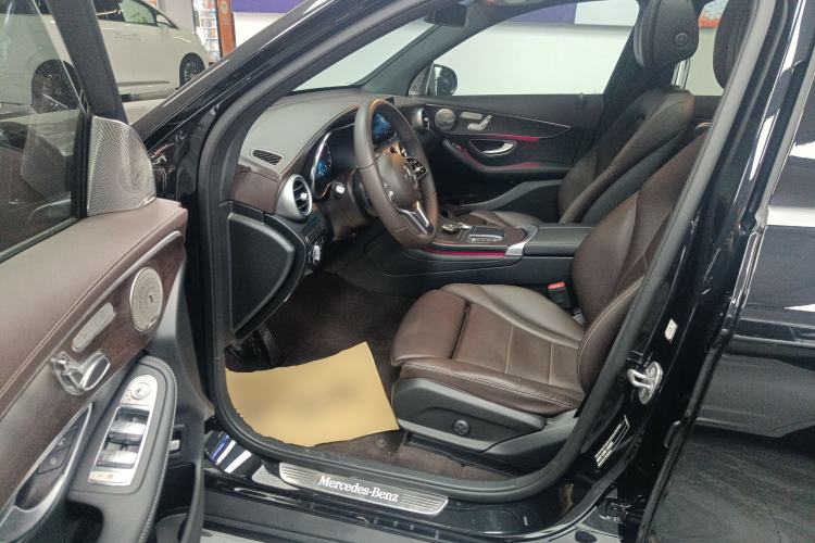 Used Mercedes-Benz GLC 2022 Facelifted GLC 260 L 4MATIC Dynamic Edition Left Front Seat