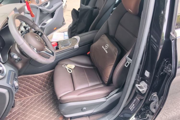 Used Mercedes-Benz GLC 2022 Refreshed GLC 300 L 4MATIC Dynamic Edition Prestige Version Left Front Seat