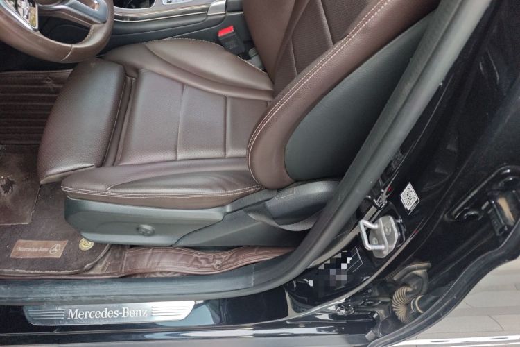 Used Mercedes-Benz GLC 2022 Refreshed GLC 300 L 4MATIC Dynamic Edition Prestige Version Left Front Seat