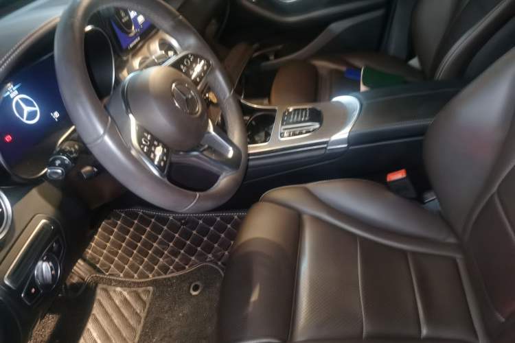 Used Mercedes-Benz GLC 2022 Refreshed GLC 300 L 4MATIC Dynamic Edition Prestige Version Left Front Seat
