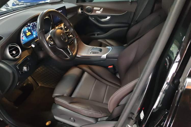 Used Mercedes-Benz GLC 2022 GLC 260 L 4MATIC Luxury Model Left Front Seat