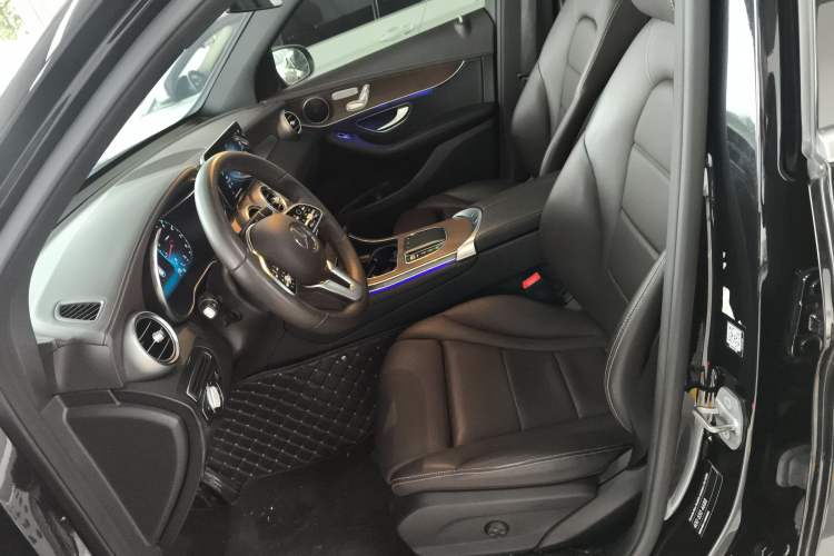 Used Mercedes-Benz GLC 2022 Refreshed GLC 300 L 4MATIC Dynamic Edition Prestige Version Left Front Seat
