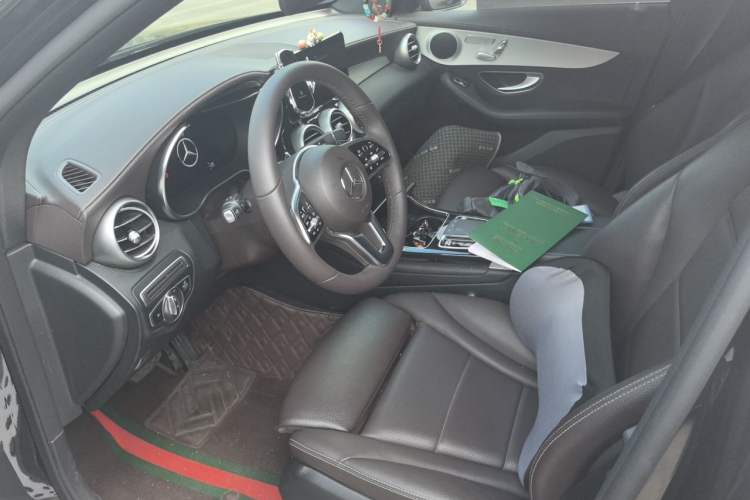 Used Mercedes-Benz GLC 2022 Refreshed GLC 260 L 4MATIC Dynamic Edition Left Front Seat