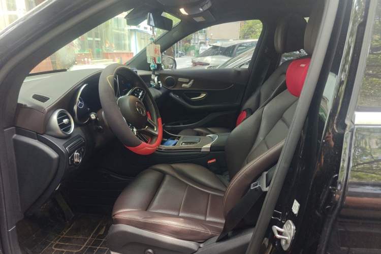 Used Mercedes-Benz GLC 2022 GLC 260 L 4MATIC Luxury Model Left Front Seat